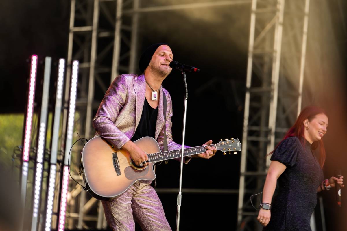 Benátská! slaví třicet let. První den přivezla Jelena, O5 a Radeček nebo Vypsanou fiXu