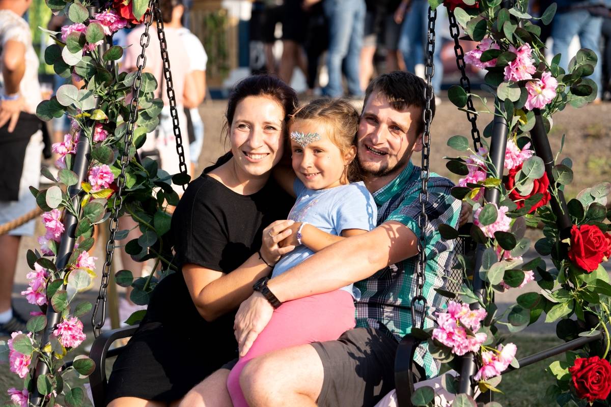 Benátská! slaví třicet let. První den přivezla Jelena, O5 a Radeček nebo Vypsanou fiXu