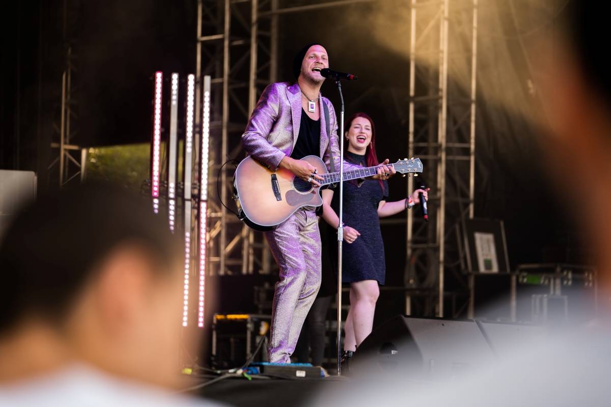 Benátská! slaví třicet let. První den přivezla Jelena, O5 a Radeček nebo Vypsanou fiXu