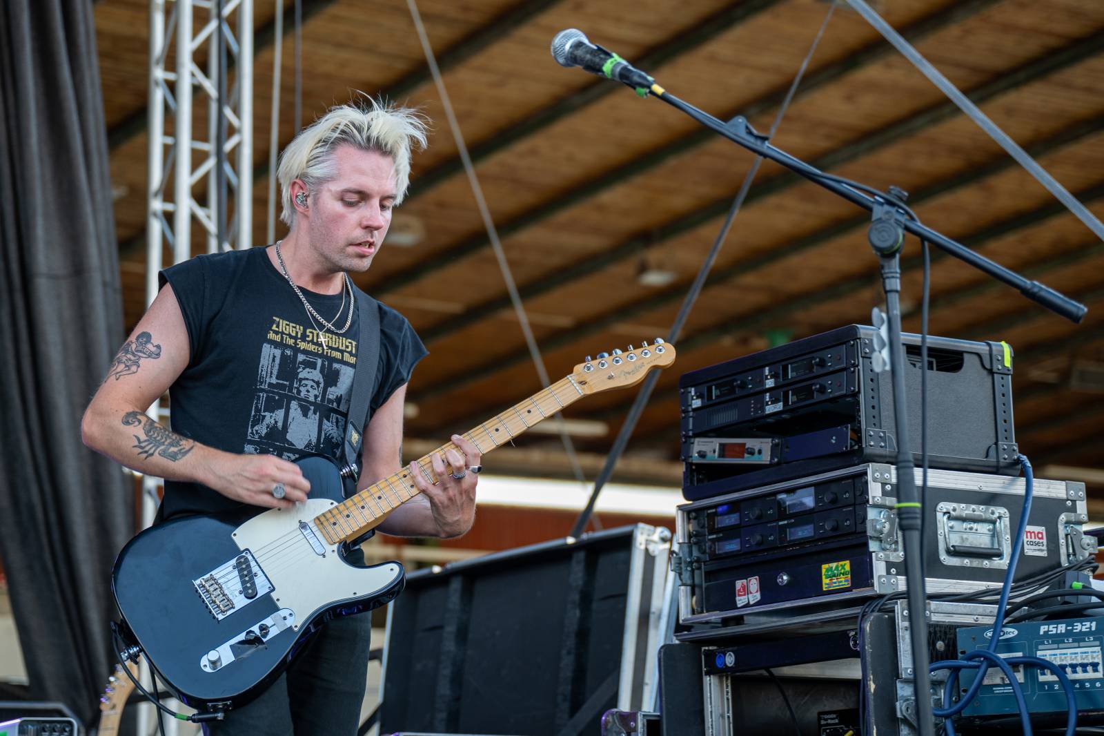 Pop Messe odstartoval koncerty GusGus, Leftfield, post-hudby i Bert and Friends