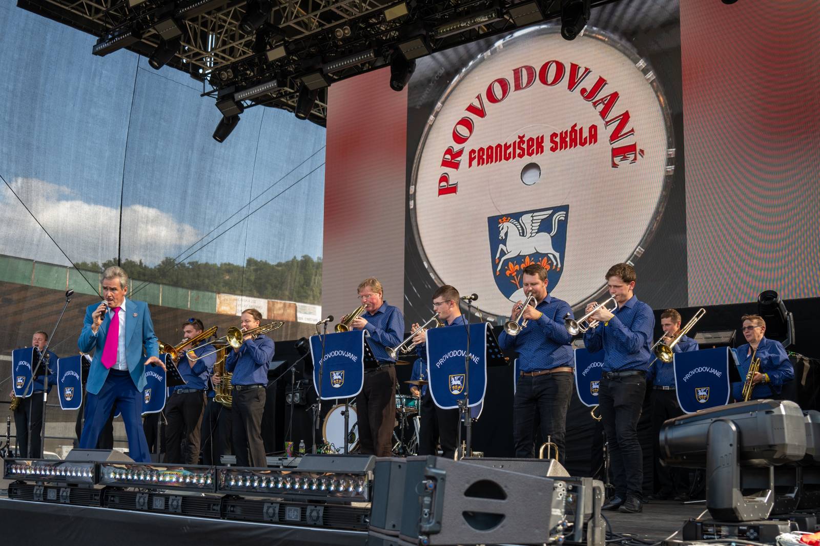 Pop Messe odstartoval koncerty GusGus, Leftfield, post-hudby i Bert and Friends