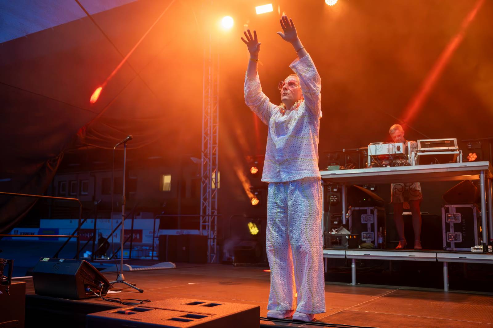 Pop Messe odstartoval koncerty GusGus, Leftfield, post-hudby i Bert and Friends