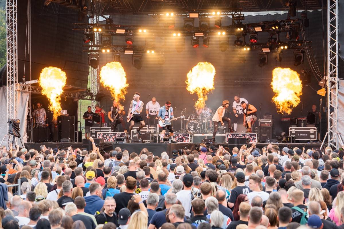 Na Benátskou! dorazili Suzi Quatro, Scooter a Slade, rozjeli to i Ben Cristovao a Pam Rabbit