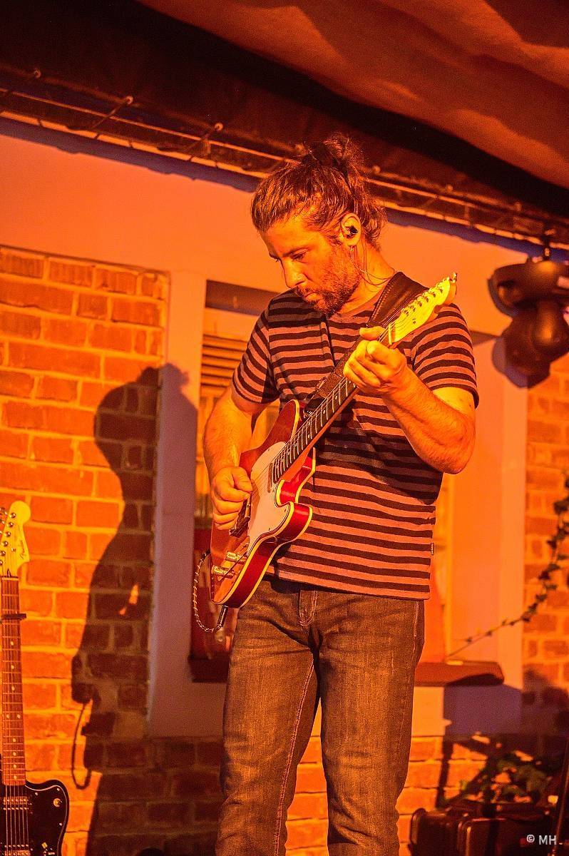 Ani déšť je nezastavil. Letní kapela s Jaromírem 99 bavili Plzeň