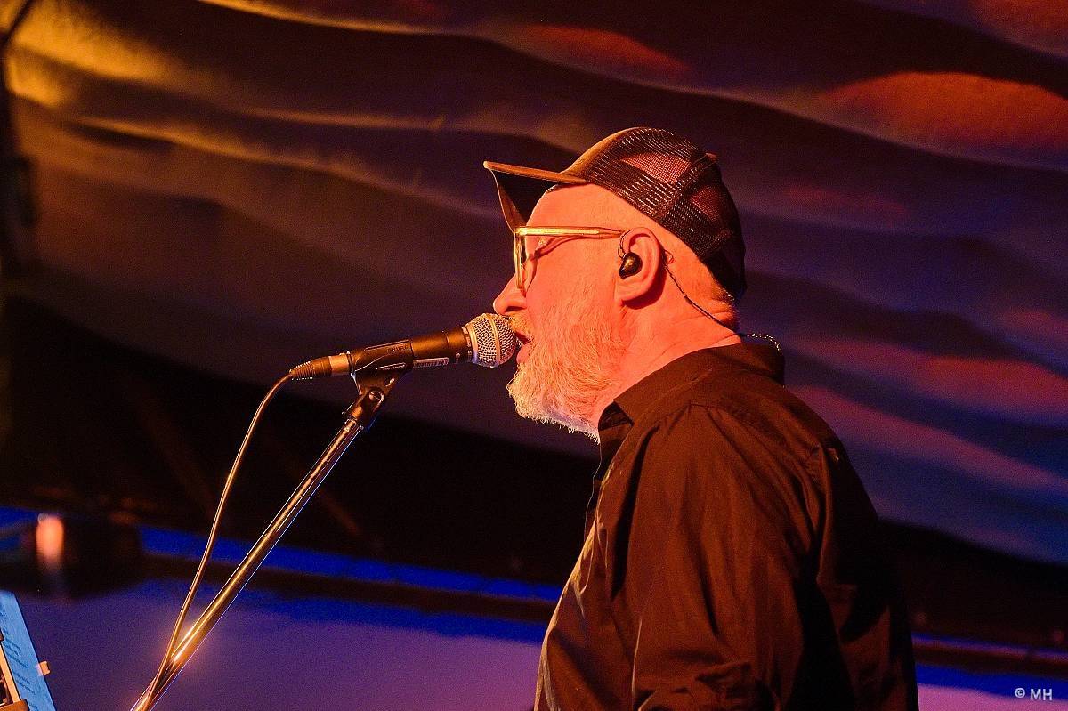 Ani déšť je nezastavil. Letní kapela s Jaromírem 99 bavili Plzeň