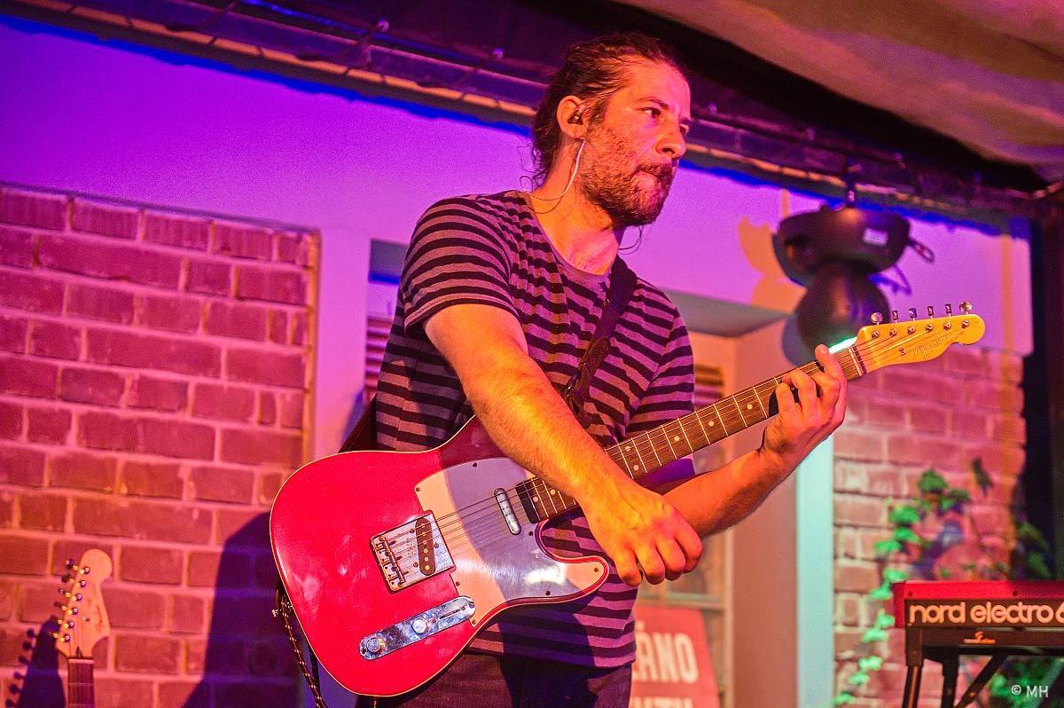 Ani déšť je nezastavil. Letní kapela s Jaromírem 99 bavili Plzeň