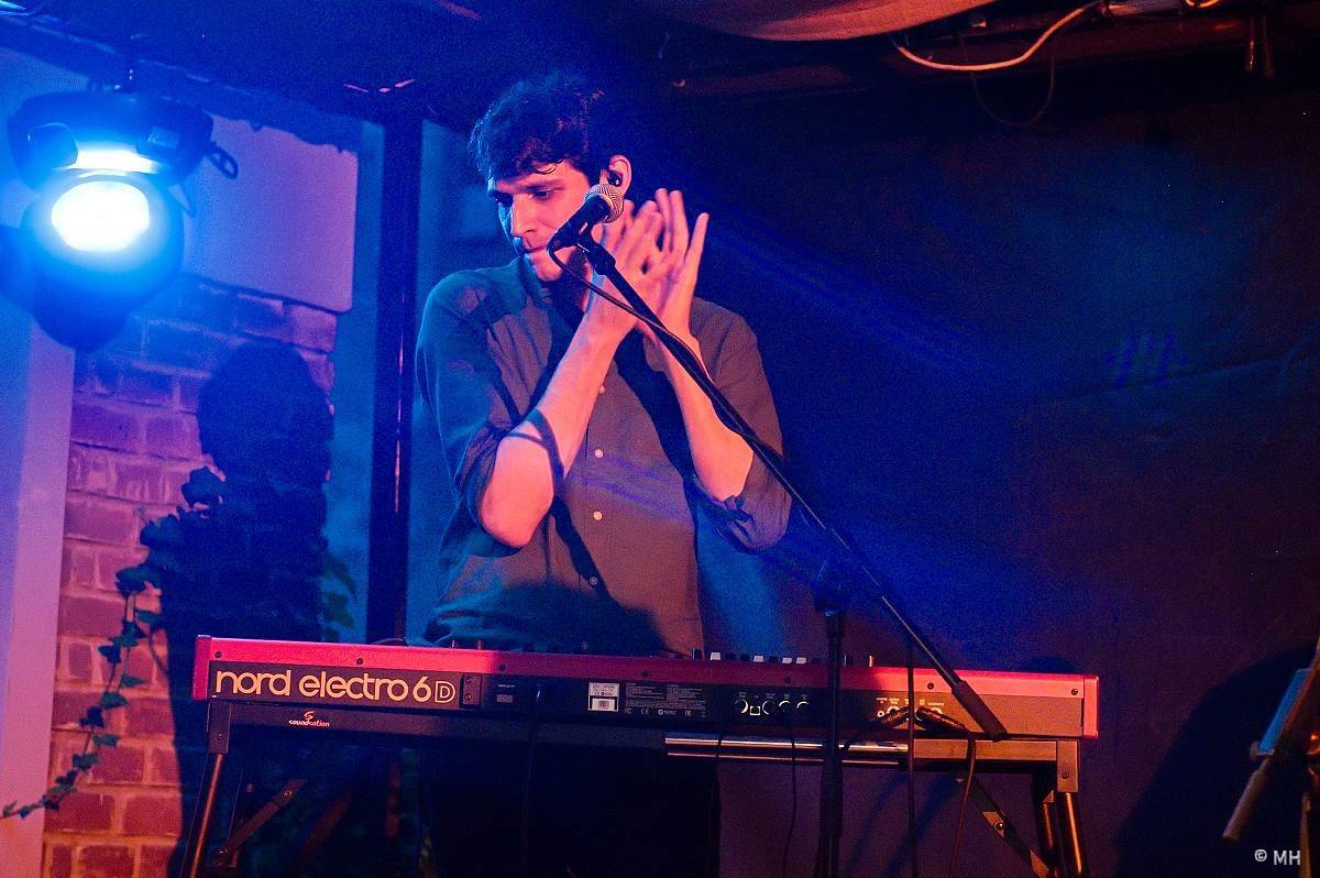 Ani déšť je nezastavil. Letní kapela s Jaromírem 99 bavili Plzeň