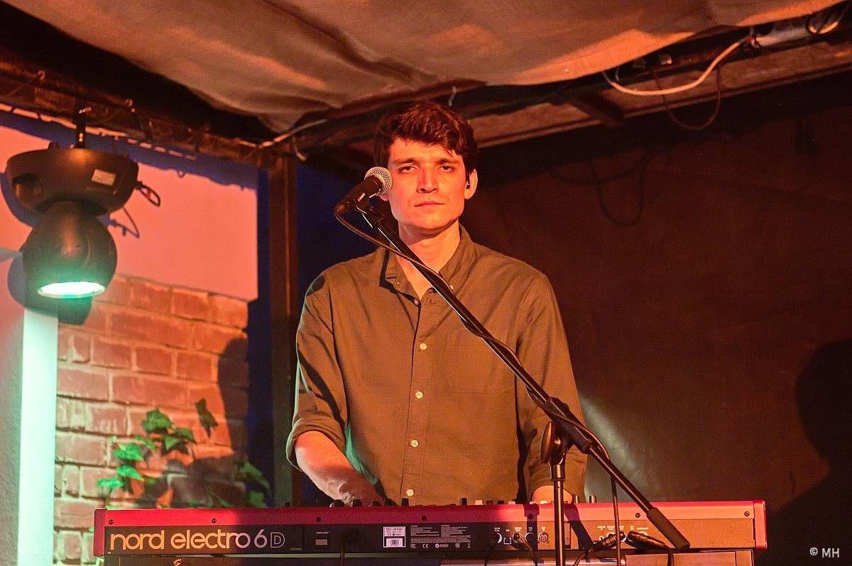 Ani déšť je nezastavil. Letní kapela s Jaromírem 99 bavili Plzeň