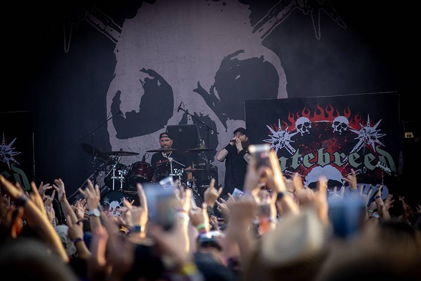 Brutal Assault otevřel své pekelné brány. První den přivítal Motionless in White, Exodus, Brutus i domácí Sněť