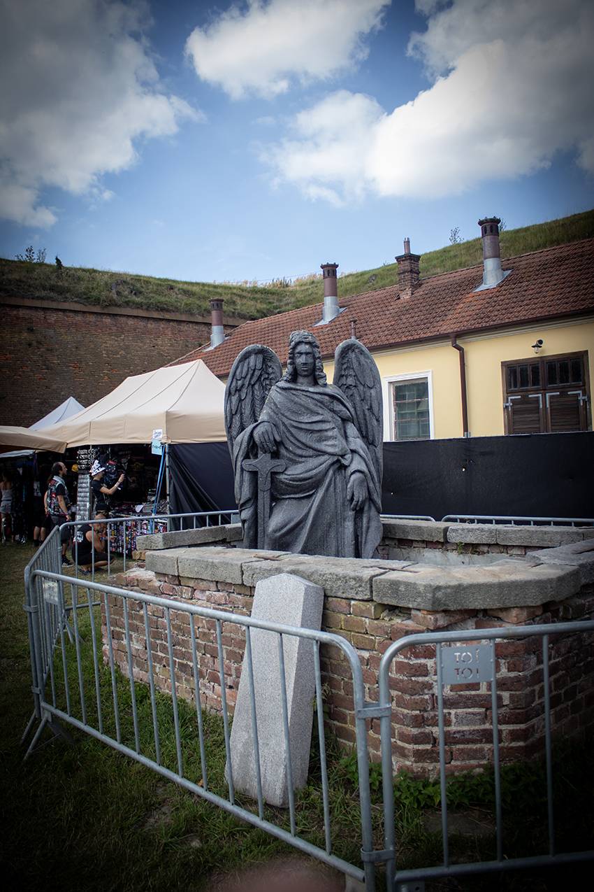 Na Brutal Assault se spojil metal s vážnou hudbou, Cult of Fire přehráli za doprovodu orchestru skladby Bedřicha Smetany