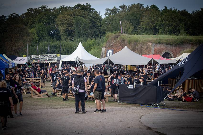 Na Brutal Assault se spojil metal s vážnou hudbou, Cult of Fire přehráli za doprovodu orchestru skladby Bedřicha Smetany