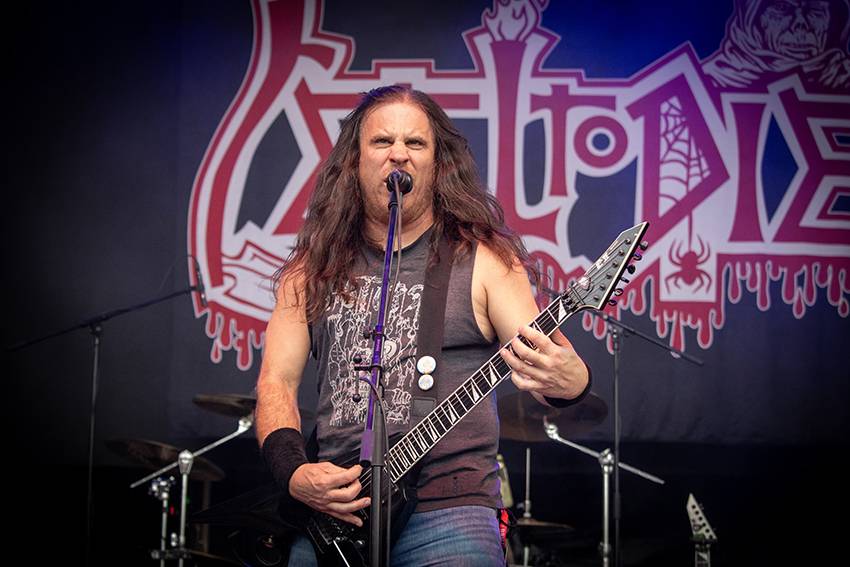 Na Brutal Assault se spojil metal s vážnou hudbou, Cult of Fire přehráli za doprovodu orchestru skladby Bedřicha Smetany