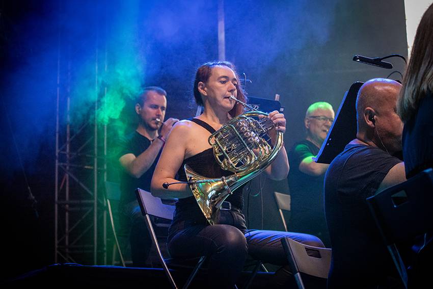 Na Brutal Assault se spojil metal s vážnou hudbou, Cult of Fire přehráli za doprovodu orchestru skladby Bedřicha Smetany