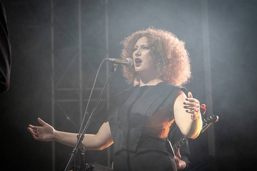 Na Brutal Assault se spojil metal s vážnou hudbou, Cult of Fire přehráli za doprovodu orchestru skladby Bedřicha Smetany