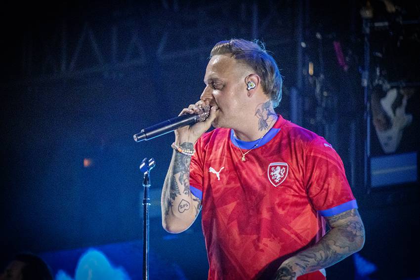 Na Brutal Assault se spojil metal s vážnou hudbou, Cult of Fire přehráli za doprovodu orchestru skladby Bedřicha Smetany