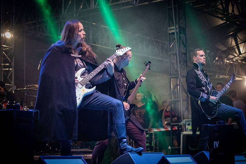Na Brutal Assault se spojil metal s vážnou hudbou, Cult of Fire přehráli za doprovodu orchestru skladby Bedřicha Smetany