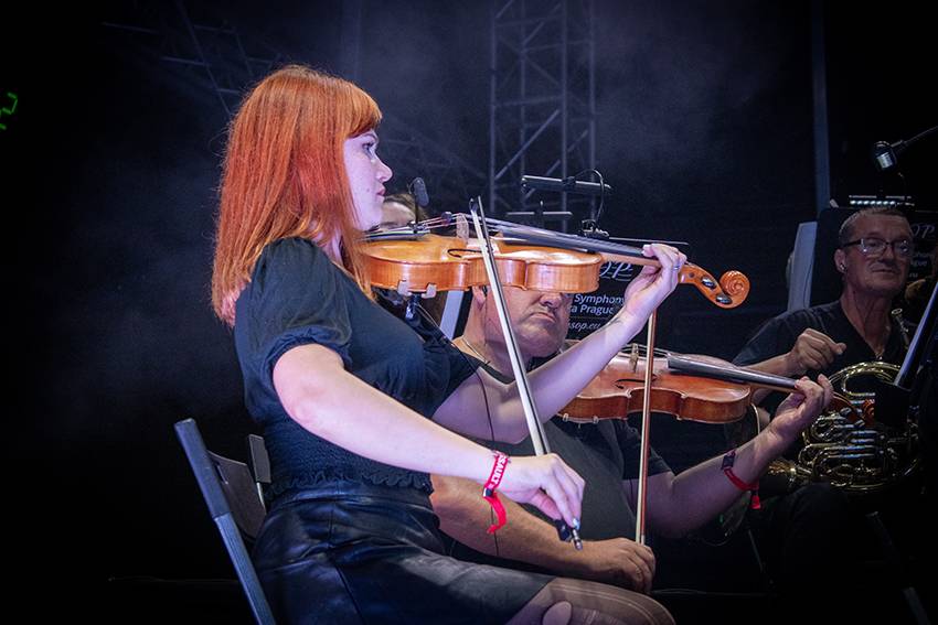 Na Brutal Assault se spojil metal s vážnou hudbou, Cult of Fire přehráli za doprovodu orchestru skladby Bedřicha Smetany