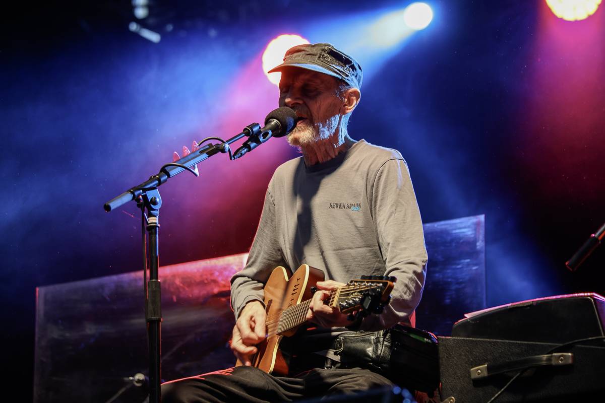 Koncert Bratrů Ebenů a Jiřího Schmitzera v Praze nepostrádal humor a grácii