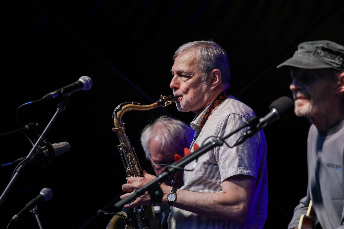 Koncert Bratrů Ebenů a Jiřího Schmitzera v Praze nepostrádal humor a grácii