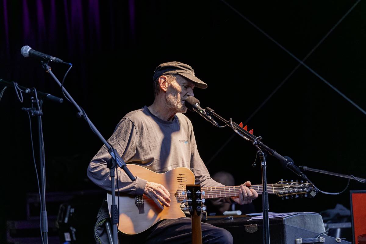 Koncert Bratrů Ebenů a Jiřího Schmitzera v Praze nepostrádal humor a grácii