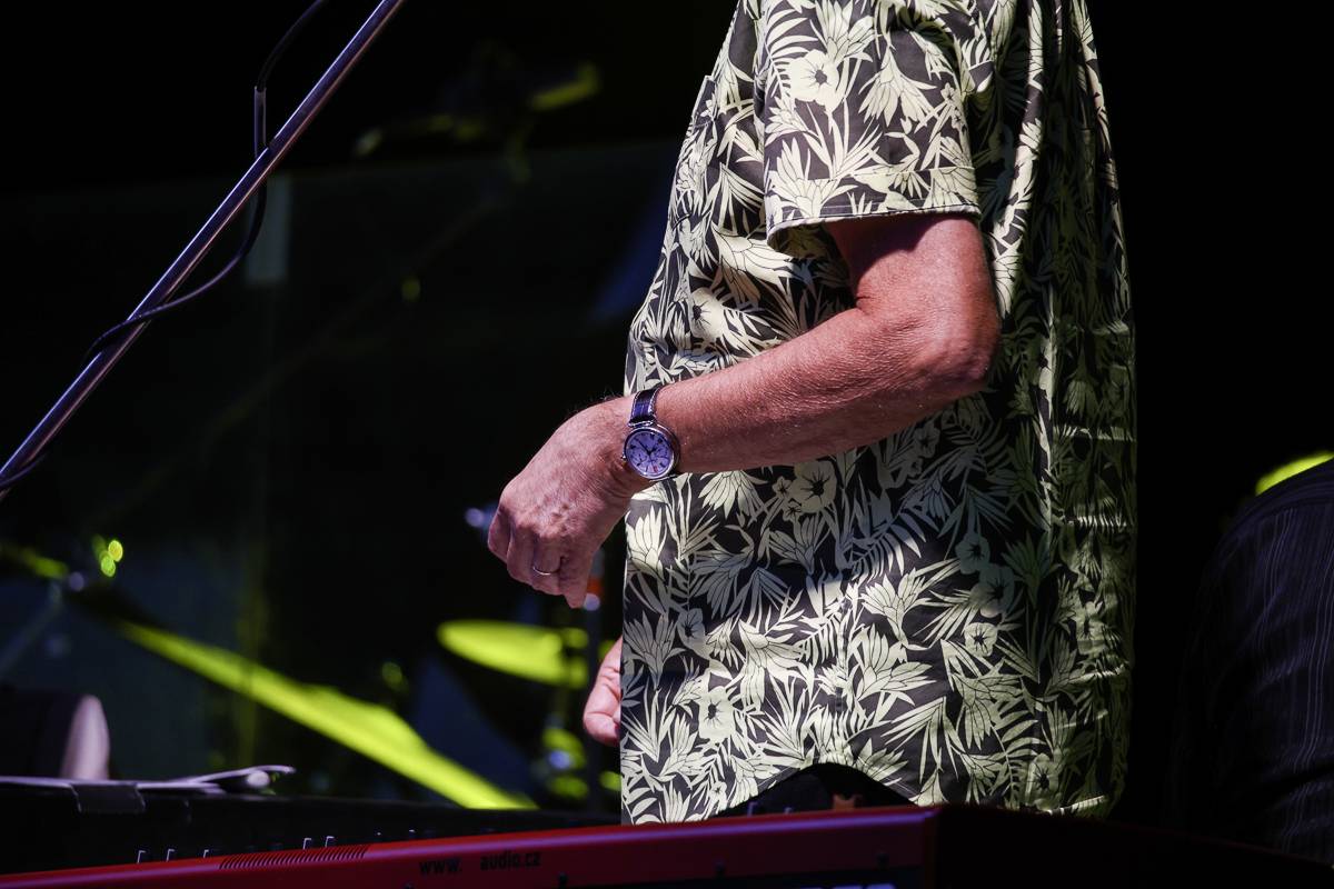 Koncert Bratrů Ebenů a Jiřího Schmitzera v Praze nepostrádal humor a grácii