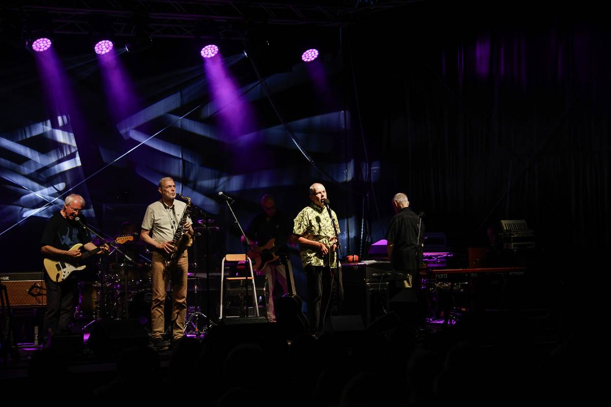 Koncert Bratrů Ebenů a Jiřího Schmitzera v Praze nepostrádal humor a grácii