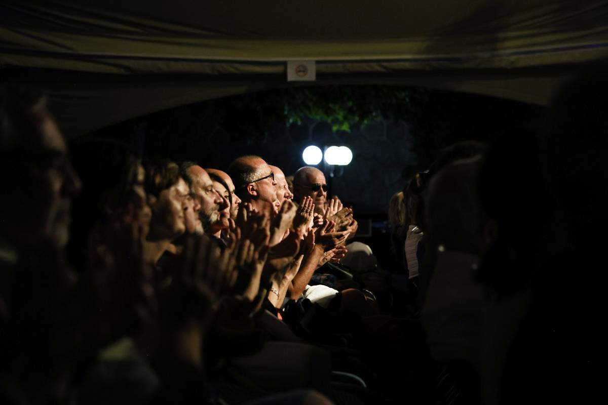 Koncert Bratrů Ebenů a Jiřího Schmitzera v Praze nepostrádal humor a grácii