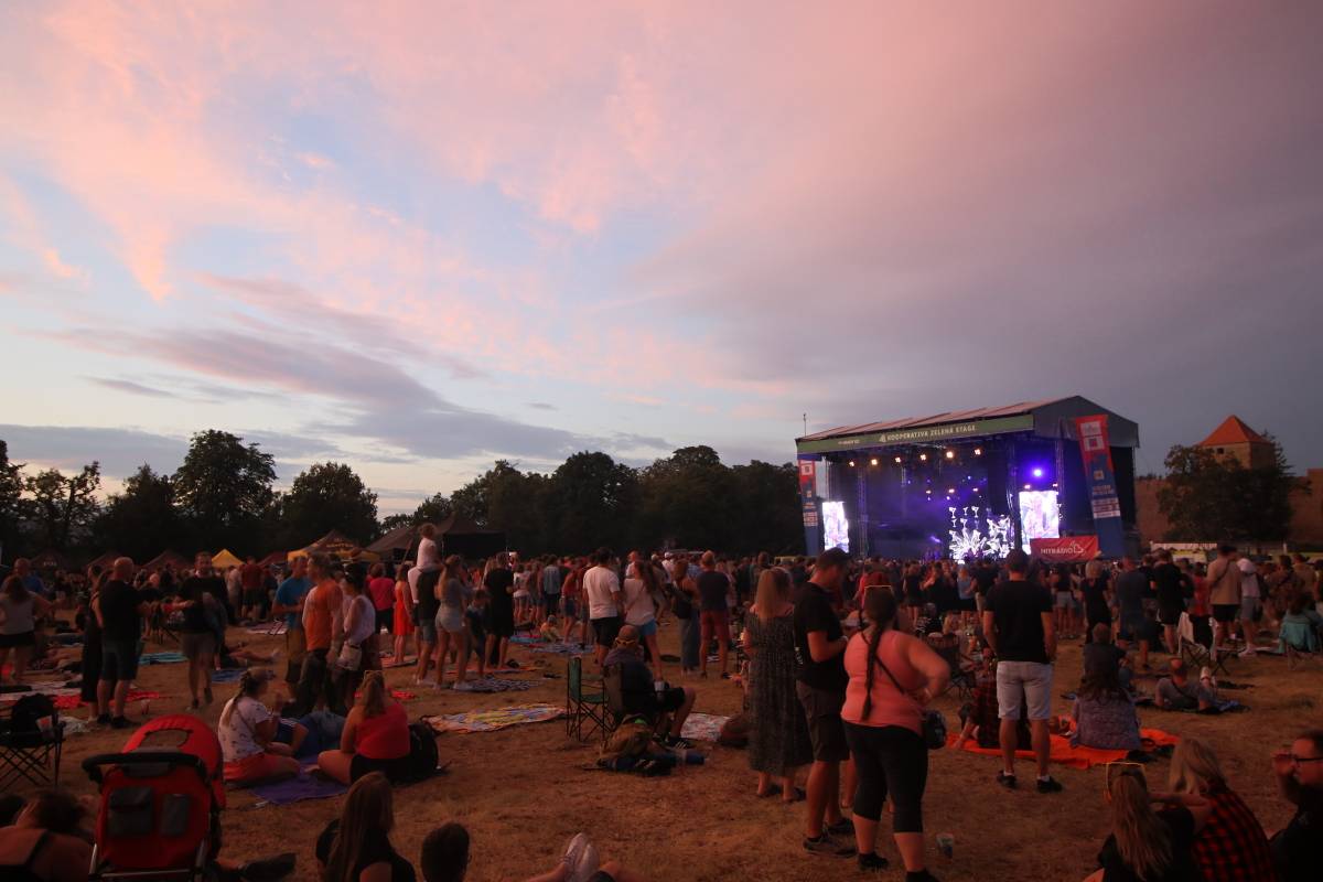 Hrady CZ se přesunuly na Moravu. Na Veveří zahráli Mig 21, Imodium i Horkýže Slíže