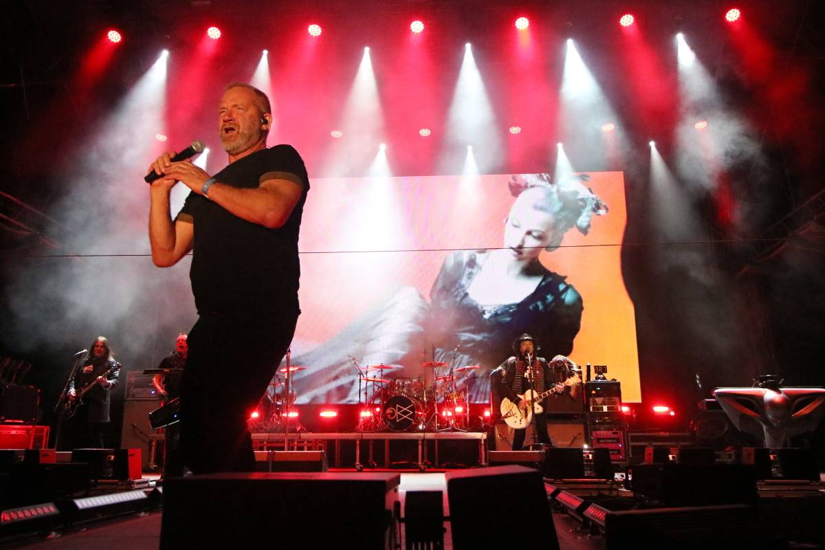 Druhý den Hradů CZ na Veveří: Lucie se loučila s Davidem Kollerem, Chinaski slavili třicet let a zastavil se i Čechomor