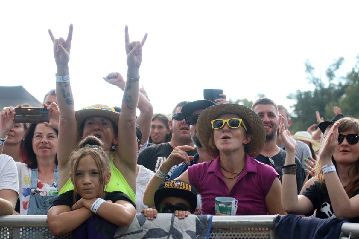 Druhý den Hradů CZ na Veveří: Lucie se loučila s Davidem Kollerem, Chinaski slavili třicet let a zastavil se i Čechomor