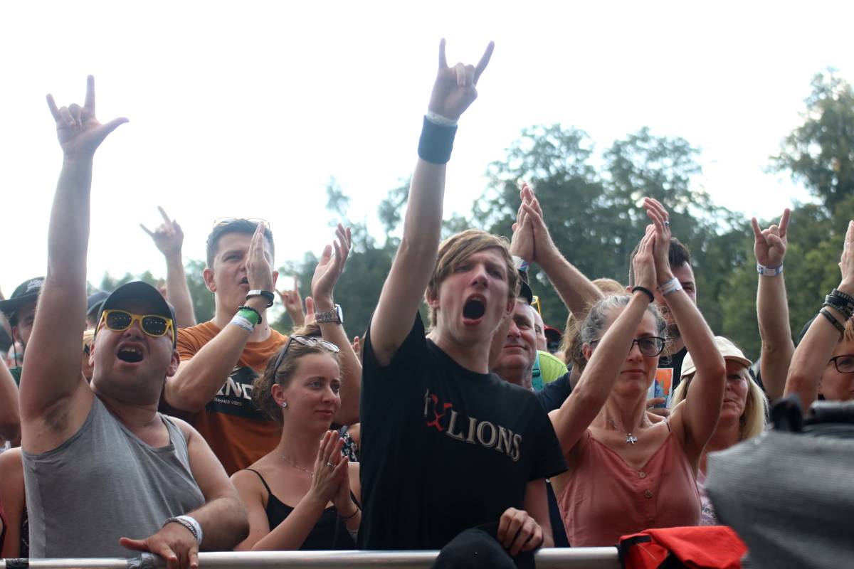 Druhý den Hradů CZ na Veveří: Lucie se loučila s Davidem Kollerem, Chinaski slavili třicet let a zastavil se i Čechomor