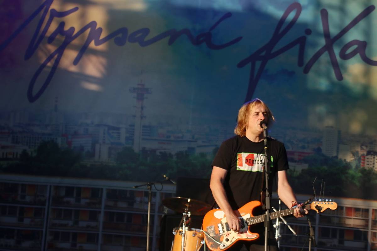 Druhý den Hradů CZ na Veveří: Lucie se loučila s Davidem Kollerem, Chinaski slavili třicet let a zastavil se i Čechomor