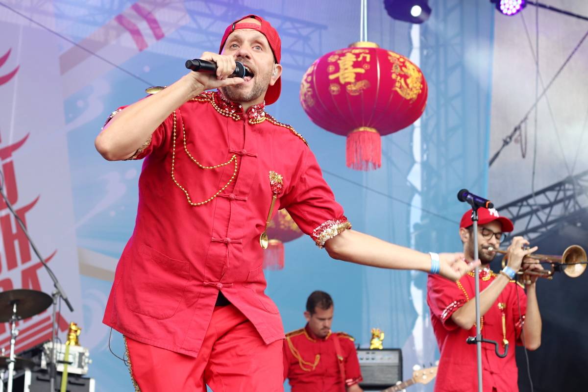 Druhý den Hradů CZ na Veveří: Lucie se loučila s Davidem Kollerem, Chinaski slavili třicet let a zastavil se i Čechomor