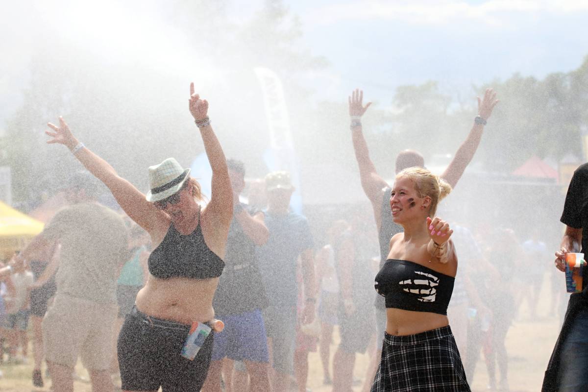 Druhý den Hradů CZ na Veveří: Lucie se loučila s Davidem Kollerem, Chinaski slavili třicet let a zastavil se i Čechomor