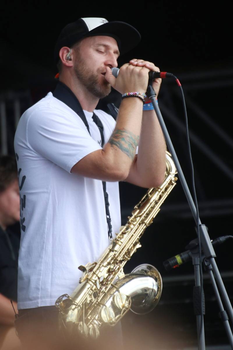 Druhý den Hradů CZ na Veveří: Lucie se loučila s Davidem Kollerem, Chinaski slavili třicet let a zastavil se i Čechomor