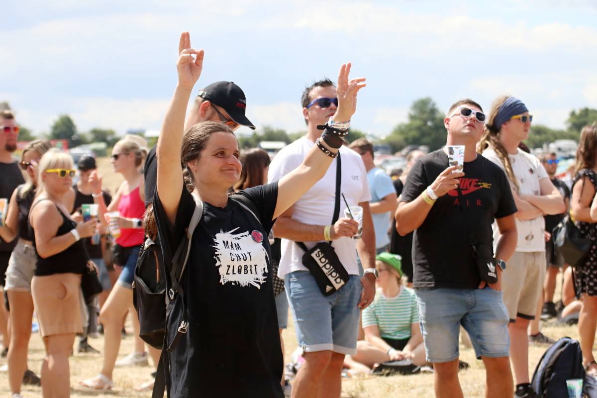 Druhý den Hradů CZ na Veveří: Lucie se loučila s Davidem Kollerem, Chinaski slavili třicet let a zastavil se i Čechomor