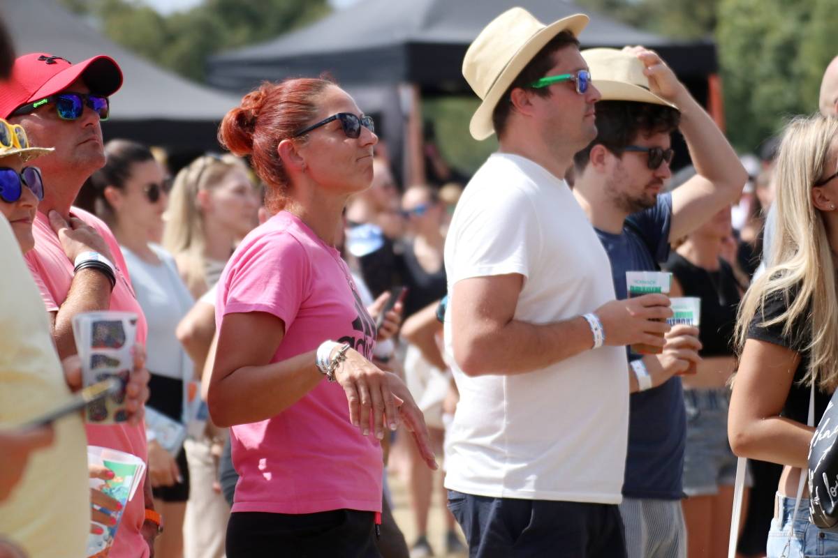 Druhý den Hradů CZ na Veveří: Lucie se loučila s Davidem Kollerem, Chinaski slavili třicet let a zastavil se i Čechomor