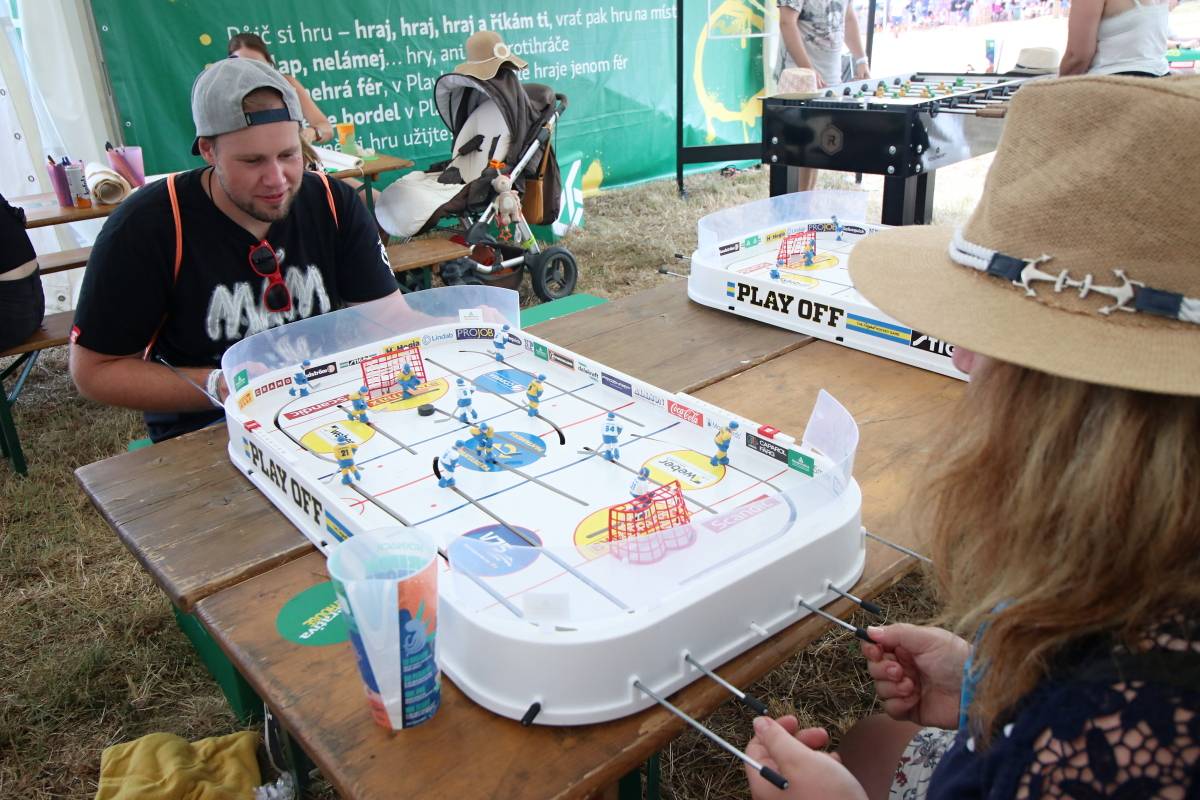 Druhý den Hradů CZ na Veveří: Lucie se loučila s Davidem Kollerem, Chinaski slavili třicet let a zastavil se i Čechomor