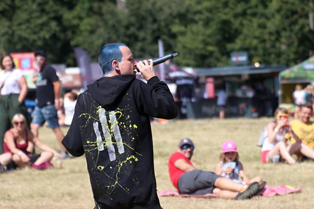 Druhý den Hradů CZ na Veveří: Lucie se loučila s Davidem Kollerem, Chinaski slavili třicet let a zastavil se i Čechomor