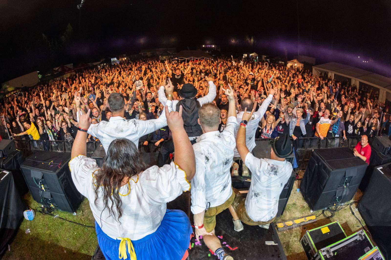 Keltská noc: Pod skokanskými můstky v Harrachově řádili Tři sestry, Harlej, Vypsaná fiXa i Trautenberk