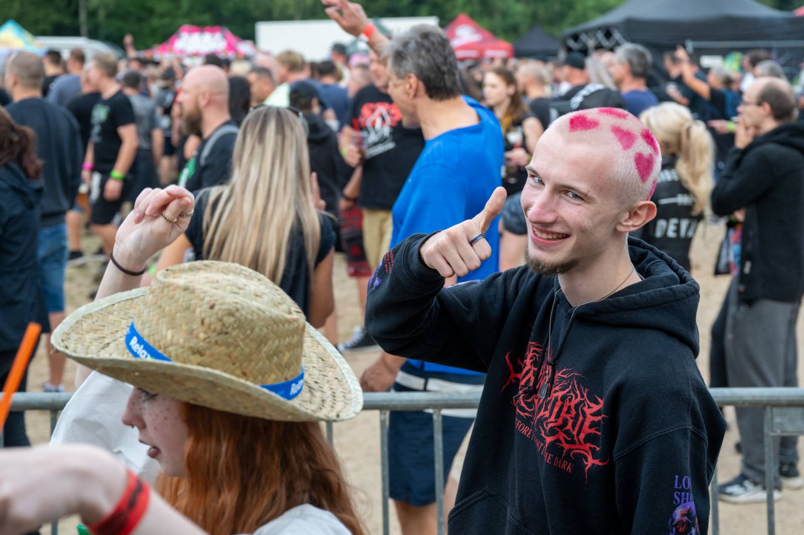 Keltská noc: Pod skokanskými můstky v Harrachově řádili Tři sestry, Harlej, Vypsaná fiXa i Trautenberk