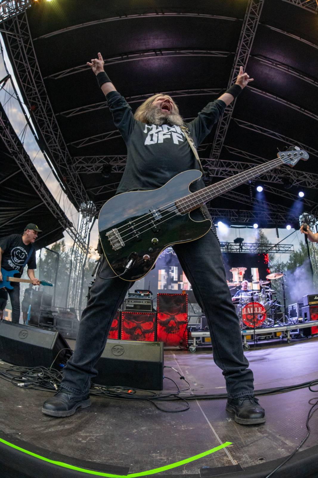 Keltská noc: Pod skokanskými můstky v Harrachově řádili Tři sestry, Harlej, Vypsaná fiXa i Trautenberk