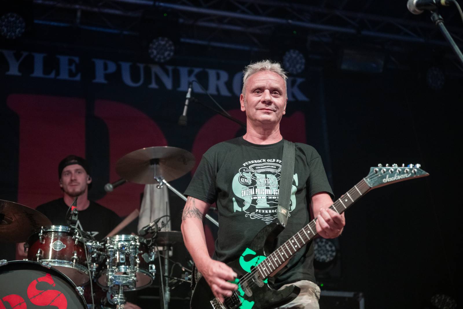 Keltská noc: Pod skokanskými můstky v Harrachově řádili Tři sestry, Harlej, Vypsaná fiXa i Trautenberk