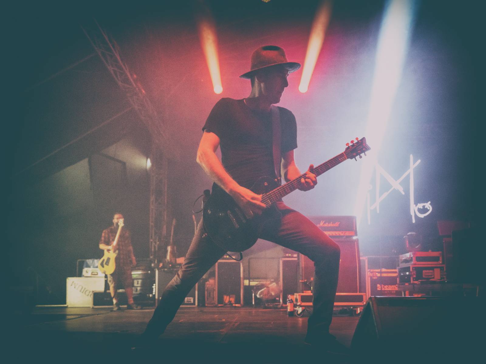 Keltská noc: Pod skokanskými můstky v Harrachově řádili Tři sestry, Harlej, Vypsaná fiXa i Trautenberk