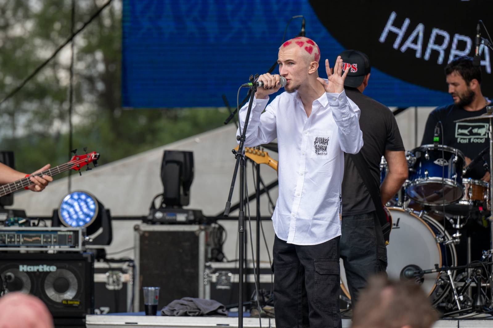 Keltská noc: Pod skokanskými můstky v Harrachově řádili Tři sestry, Harlej, Vypsaná fiXa i Trautenberk