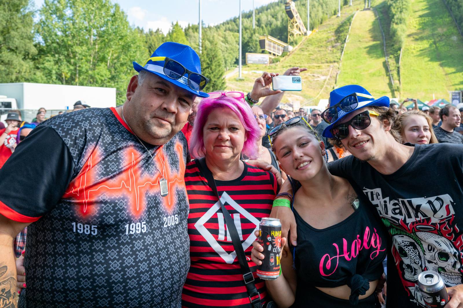 Keltská noc: Pod skokanskými můstky v Harrachově řádili Tři sestry, Harlej, Vypsaná fiXa i Trautenberk