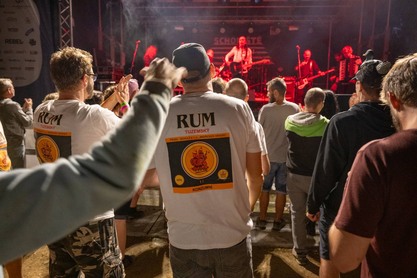 Keltská noc: Pod skokanskými můstky v Harrachově řádili Tři sestry, Harlej, Vypsaná fiXa i Trautenberk