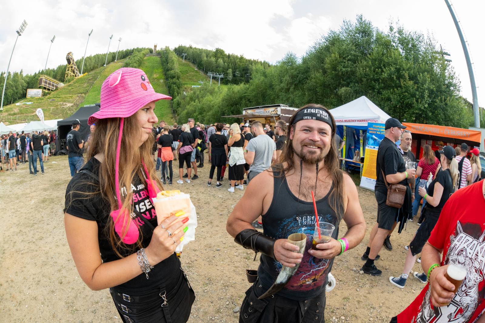 Keltská noc: Pod skokanskými můstky v Harrachově řádili Tři sestry, Harlej, Vypsaná fiXa i Trautenberk