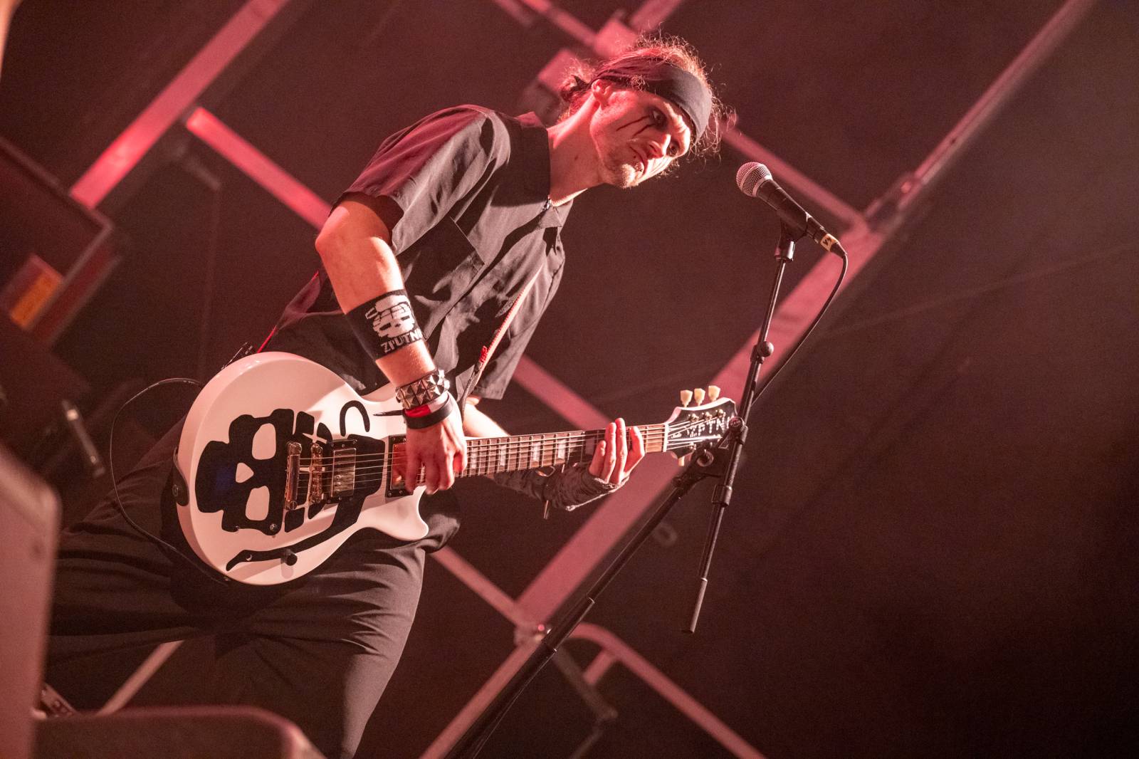 Keltská noc: Pod skokanskými můstky v Harrachově řádili Tři sestry, Harlej, Vypsaná fiXa i Trautenberk