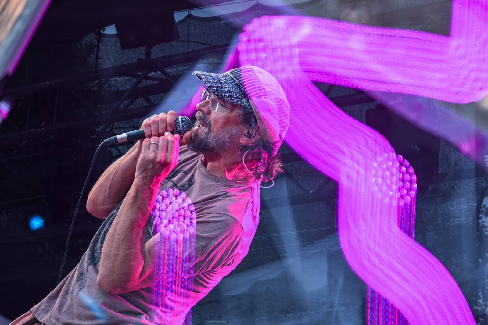 Jako zamlada. J.A.R. měli ve vyprodaných Ledárnách Braník energie na rozdávání